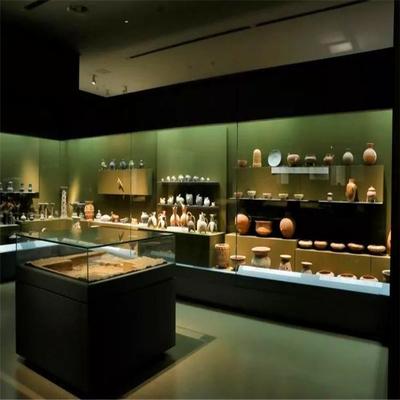 遼寧博物館玻璃展柜價(jià)格解析及隆城展示一體化服務(wù)
